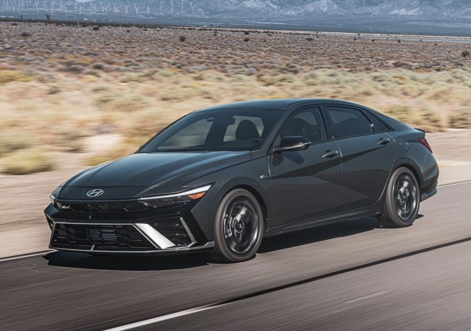 Descripción general del modelo actualizado del Hyundai Elantra de séptima generación.