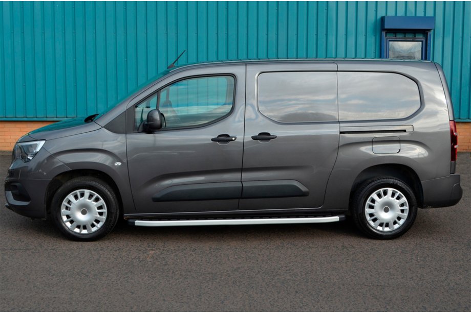 Fiat Doblo III 2023- Estribos Laterales Fullmond (2 uds., Aluminio) Batalla Corta Foto 4