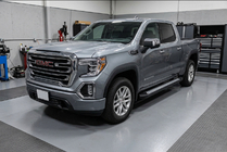 GMS Sierra 2019- Estribos Laterales New Vision Black (2 uds., Aluminio) foto 1