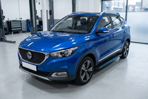 MG ZS 2017-2024 Estribos Laterales Maya Blue (2 uds., Aluminio) foto 1