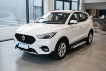 MG ZS 2017-2024 Estribos Laterales Sunrise (2 uds., Aluminio) foto 1