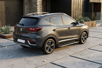 MG ZS 2017-2024 Estribos Laterales RedLine V1 (2 uds., Aluminio) foto 1