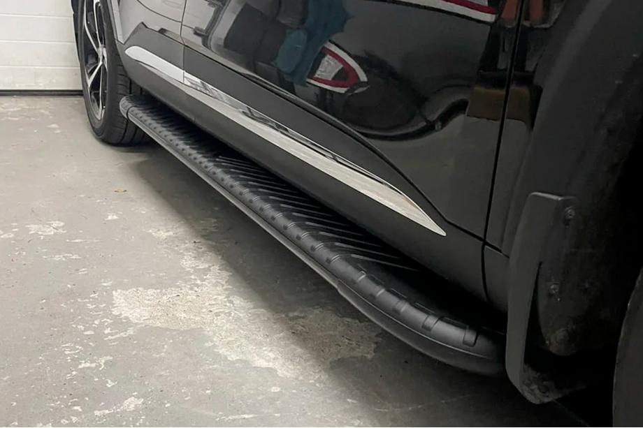 MG HS 2018- Estribos Laterales Bosphore Black (2 uds., Aluminio) Image