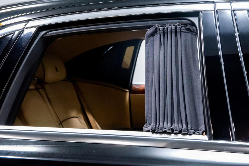 Cómo elegir cortinas para la ventanilla del coche.