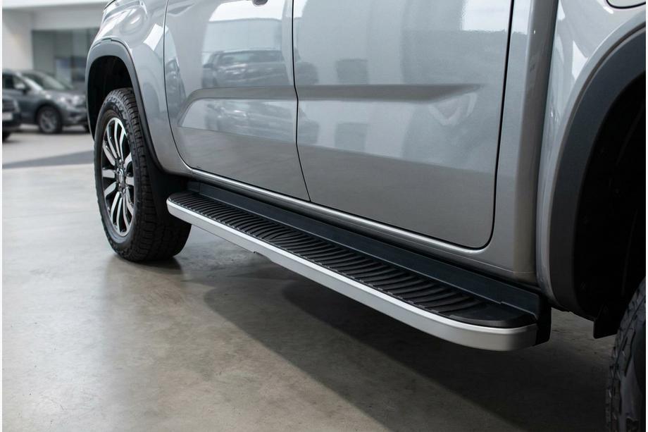 Volkswagen Amarok 2022- Estribos Laterales Tayga Grey (2 uds., Aluminio) Image