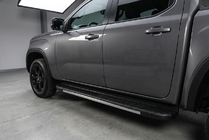 Volkswagen Amarok 2022- Estribos Laterales Bosphore Grey (2 uds., Aluminio) foto 1