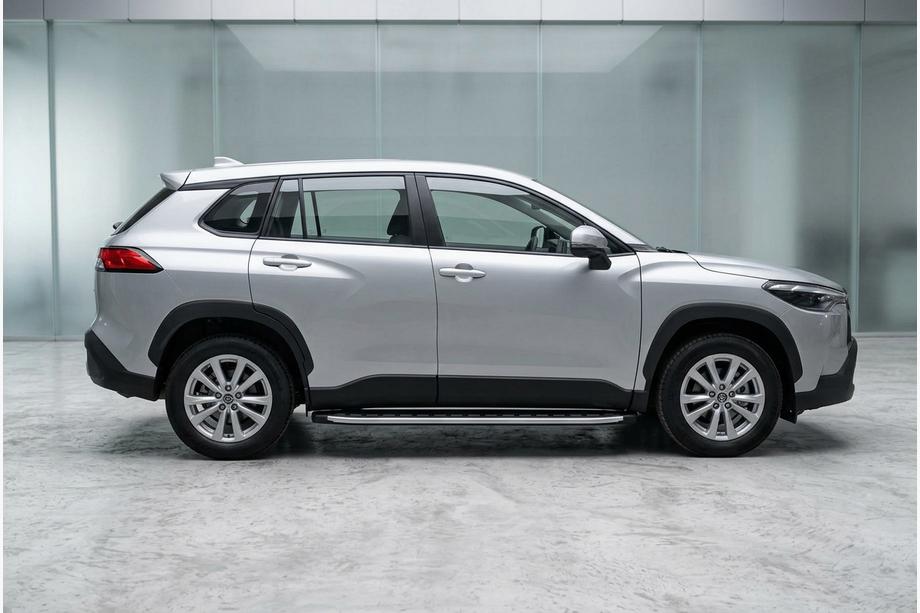 Toyota Corolla Cross 2020- Estribos Laterales Fullmond (2 uds., Aluminio) Image