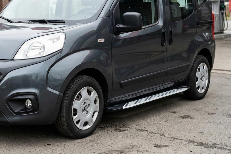 Citroen Nemo 2007-2017 Estribos Laterales Shining V1 (2 uds., Aluminio) Image