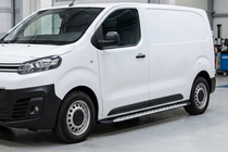 Opel Vivaro 2019- Estribos Laterales Shining V1 (2 uds., Aluminio) foto 1