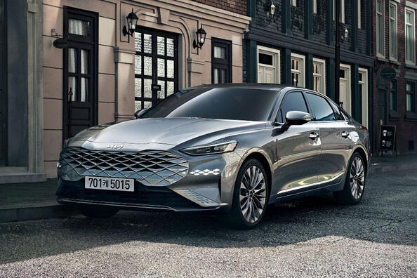 KIA K8: sedán insignia con ambiciones