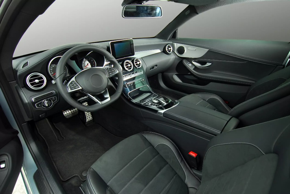 Cómo renovar el interior del coche: 5 formas sencillas