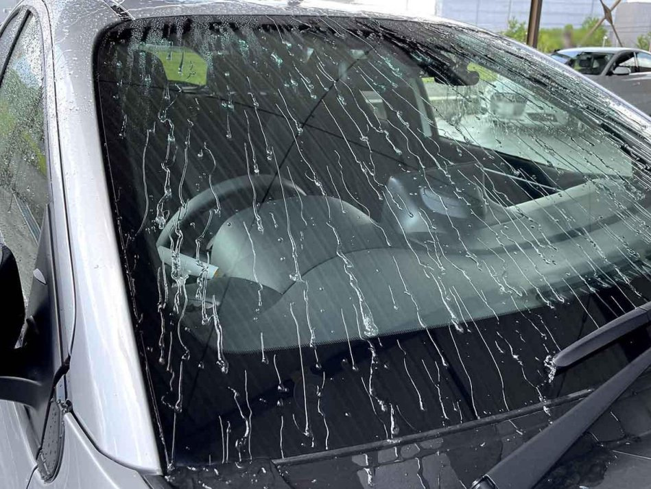 Antilluvia para el coche: qué es y cómo utilizarlo