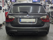 BMW 3 Series E90/E91 2005-2011 Emblema Aniversario 74mm (trasero) foto 3