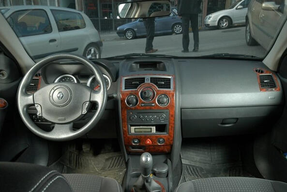 Actualizamos el torpedo del coche: el uso de superposiciones en el panel
