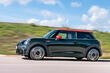 Revisión del hatchback MINI John Cooper Works 3D «cargado» de tercera generación foto 3