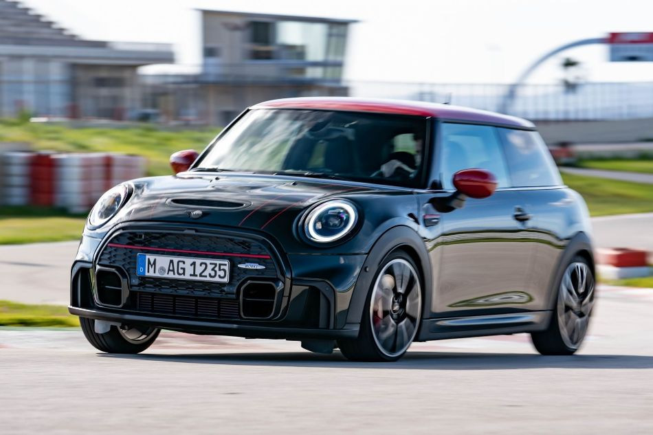 Revisión del hatchback MINI John Cooper Works 3D «cargado» de tercera generación