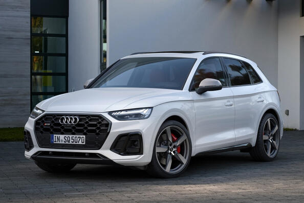 Revisión del crossover deportivo actualizado Audi SQ5