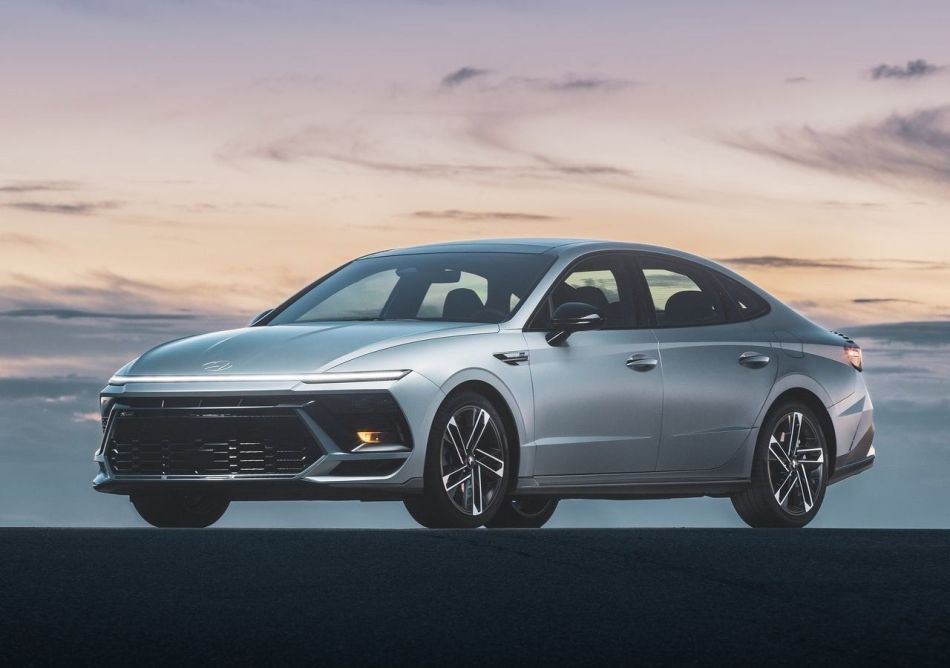 Revisión del sedán actualizado del Hyundai Sonata de octava generación.