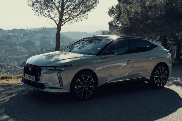 DS 4 de segunda generación: un hatchback elegante y práctico