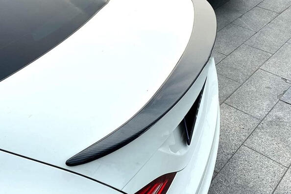 ¿Un spoiler realmente ayuda a ahorrar combustible?