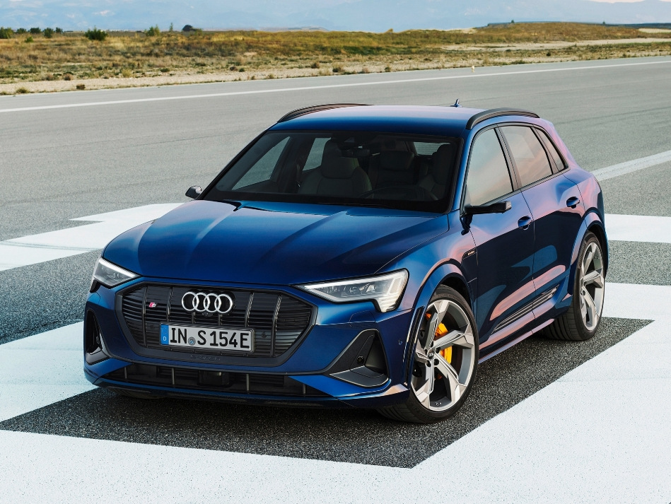 Audi e-tron S: coche eléctrico potente y elegante