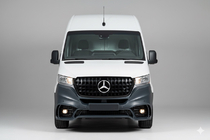 Mercedes Sprinter W907/W910 2018- Parachoques delantero con rejilla V2 (AMG) foto 8