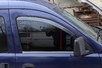 Opel Combo 2002–2012 Molduras de ventana en acero inoxidable (2 uds.) foto 1