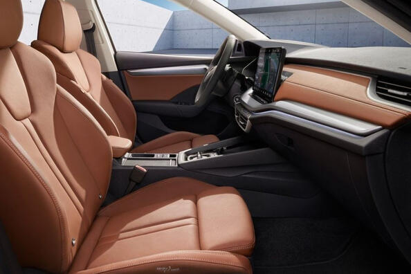 Skoda Octavia 2024: liftback actualizado de cuarta generación Foto 6