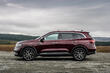 Generación Renault Koleos II: revisión de la versión restyling foto 3