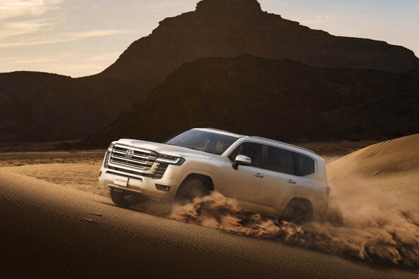 Toyota Land Cruiser 300: revisión del legendario SUV Foto 2