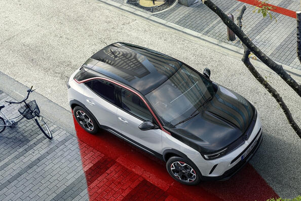 Revisión de la segunda generación del crossover urbano compacto Opel Mokka Foto 3