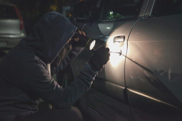 ¿Qué hacer para prevenir el robo de coches?