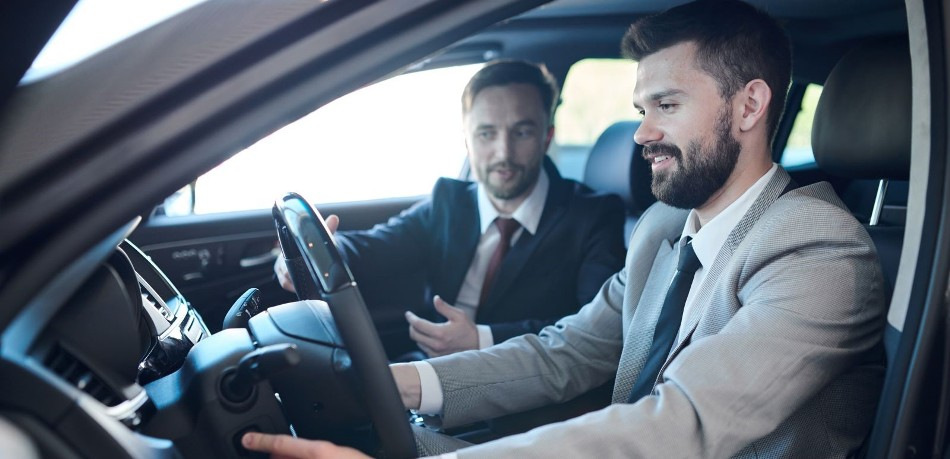 ¿Por qué es importante realizar una prueba de conducción antes de comprar un coche?