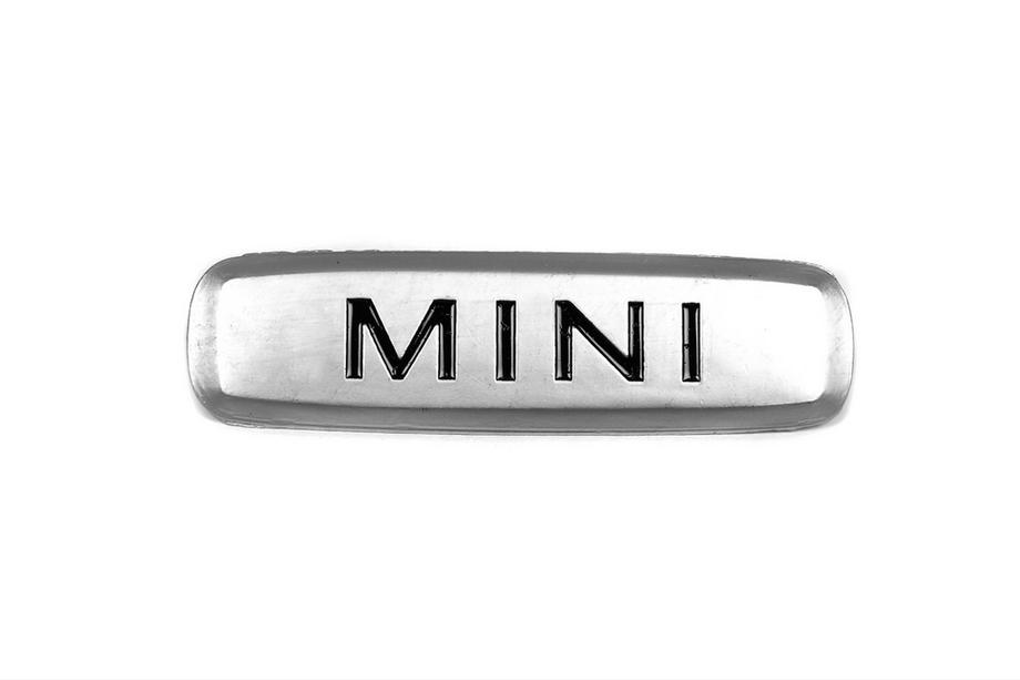 Mini Emblema de aluminio para alfombrillas (1 ud) Image