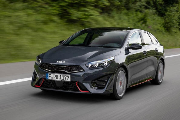Revisión de la camioneta «cargada» actualizada KIA ProCeed GT