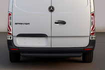 Mercedes Sprinter W907/W910 2018- Cubiertas de Luces Traseras V-1 (2 uds, acero inoxidable) Carmos foto 1