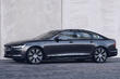 Revisión del sedán premium Volvo S90 actualizado foto 1