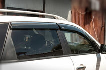 Kia Sorento II XM 2009-2014 Deflectores de ventana con moldura cromada (4 uds, Niken) foto 2