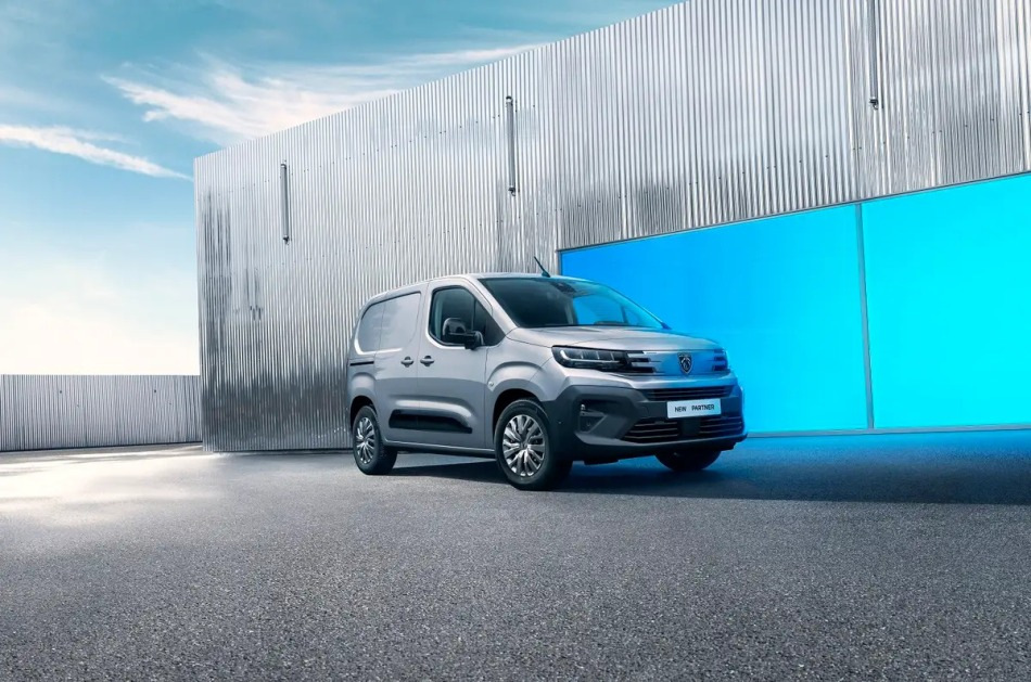 Revisión de la furgoneta actualizada Peugeot Partner 2024