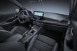 Revisión del elegante Hyundai i30 Fastback liftback foto 4