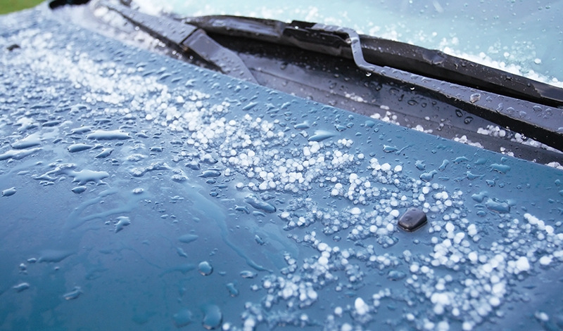 ¿Qué hacer si el coche queda atrapado por granizo?