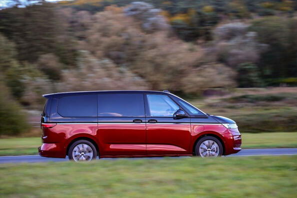 Volkswagen Multivan T7: el regreso de la leyenda en una nueva forma Foto 2