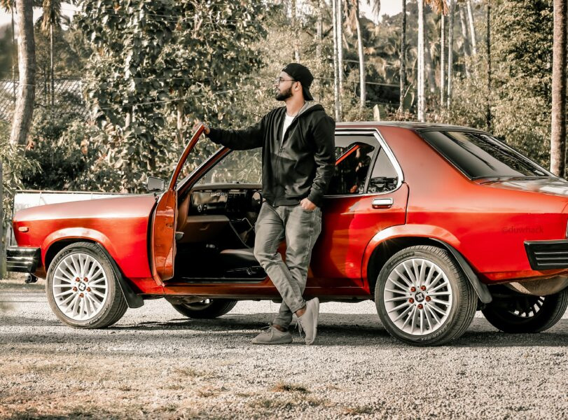 Al volante de tu personaje: cómo influye el temperamento en la elección del coche