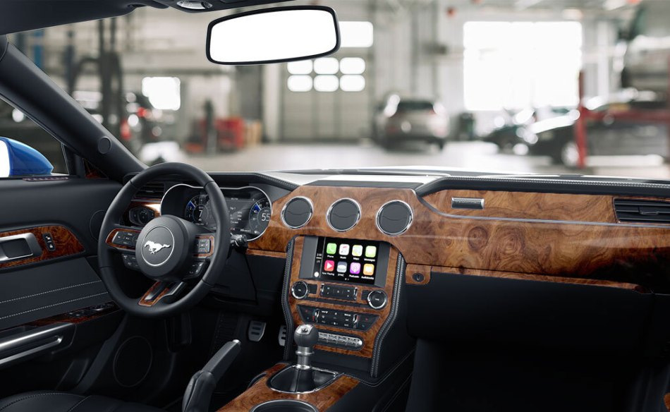 Lujo a un precio asequible: actualizamos el interior del coche con fundas, fundas para volante y superposiciones