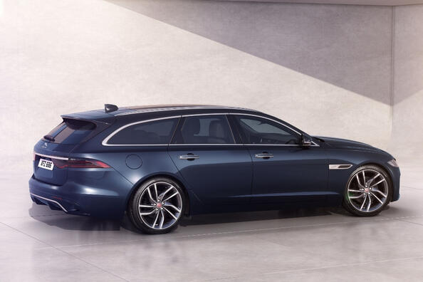 Revisión del Jaguar XF Sportbrake: camioneta británica después del lavado de cara
