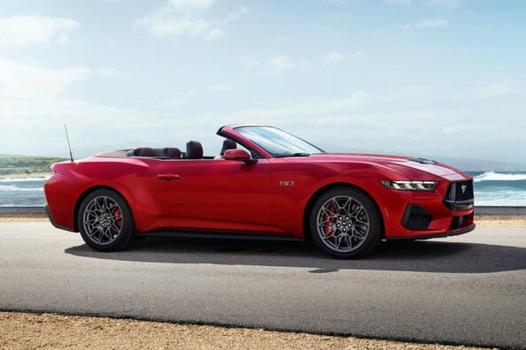 Revisión del Ford Mustang Convertible 2023