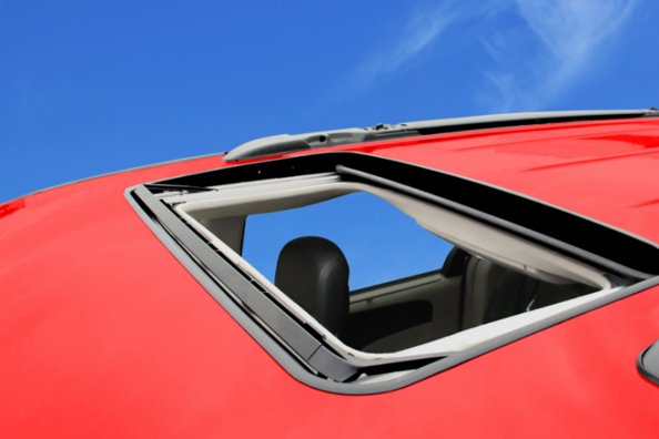 ¿Es posible instalar una trampilla en un coche usted mismo?