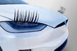 Pestañas en los faros de los coches: ¿una tendencia de moda o una moda vana? foto 1