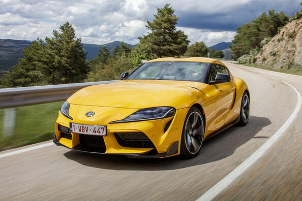 Revisión del cupé deportivo de la generación Toyota Supra V