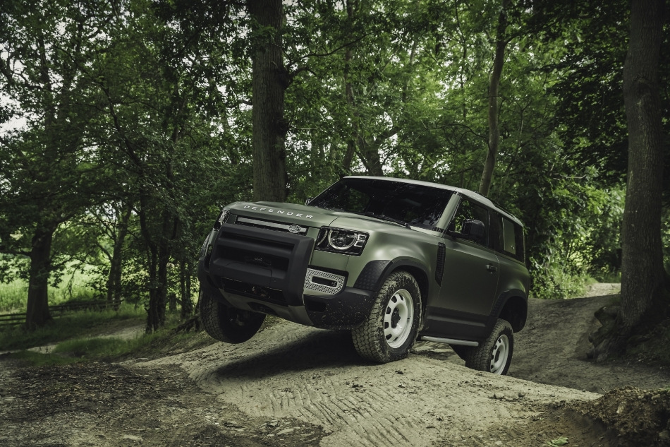 Land Rover Defender 90: una revisión del SUV de tres puertas